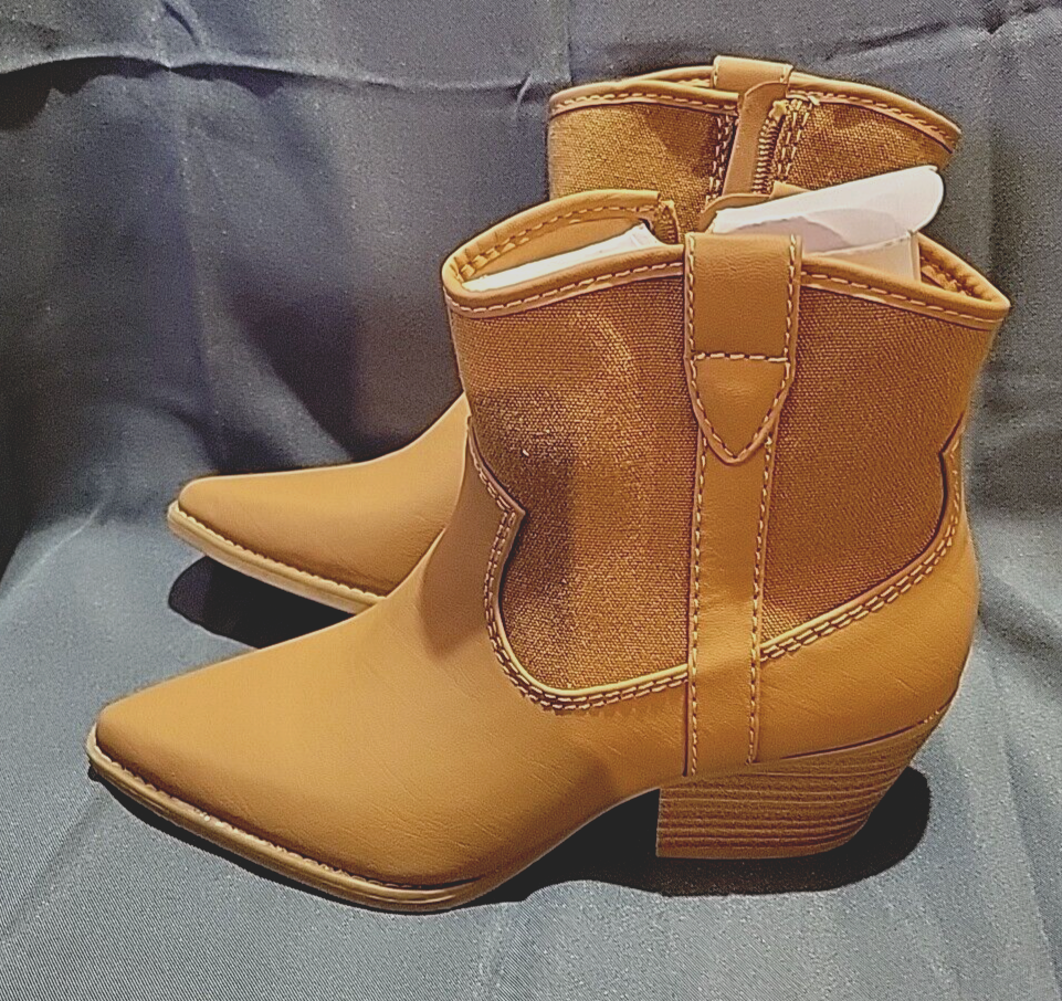 Women's Kay Western Boots - Universal Thread tan size 6