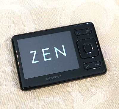 Creative ZEN Black 2 GB MP3 Player Audio Book Reader FM Radio Voice Recorder.