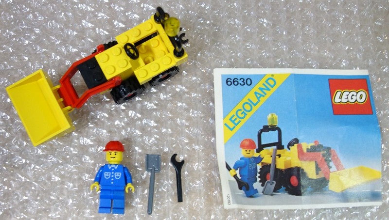 1981 Lego Legoland 6630  Bucket Loader Complete !