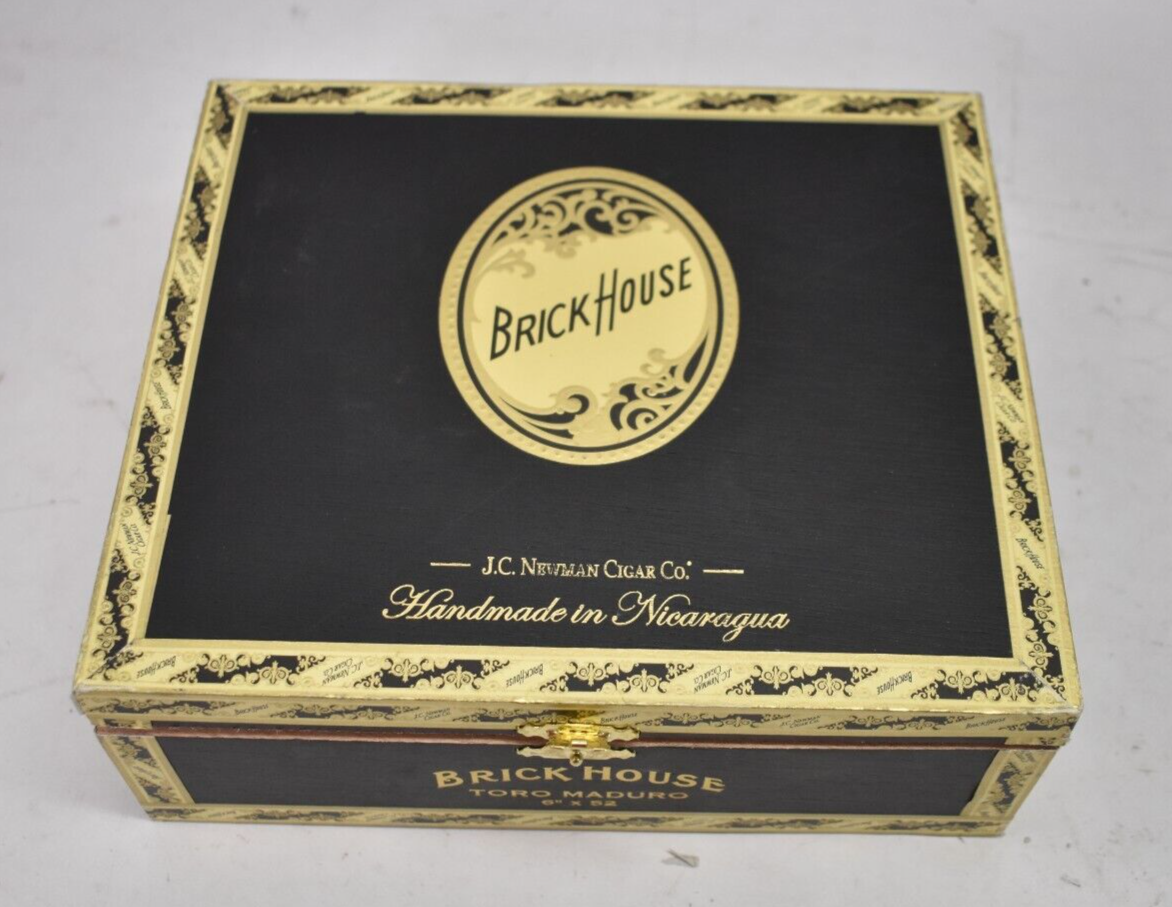 JC Newman Cigar Co Brick house Wooden Cigar Storage Box Container Fits 25