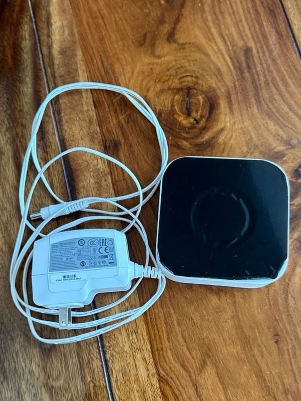 Philips Hue Bridge 2nd Generation Smart Hub Model 3241312018 with