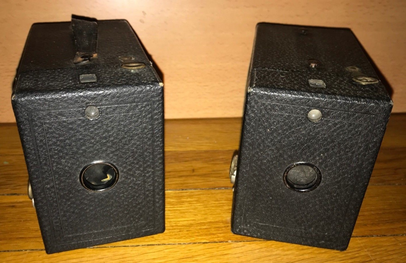 2/ Antique KODAK No.2 Box CAMERAS Hawk-Eye Model C