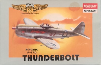 1/144 Academy Minicraft 13: P-47D Thunderbolt Bubbletop