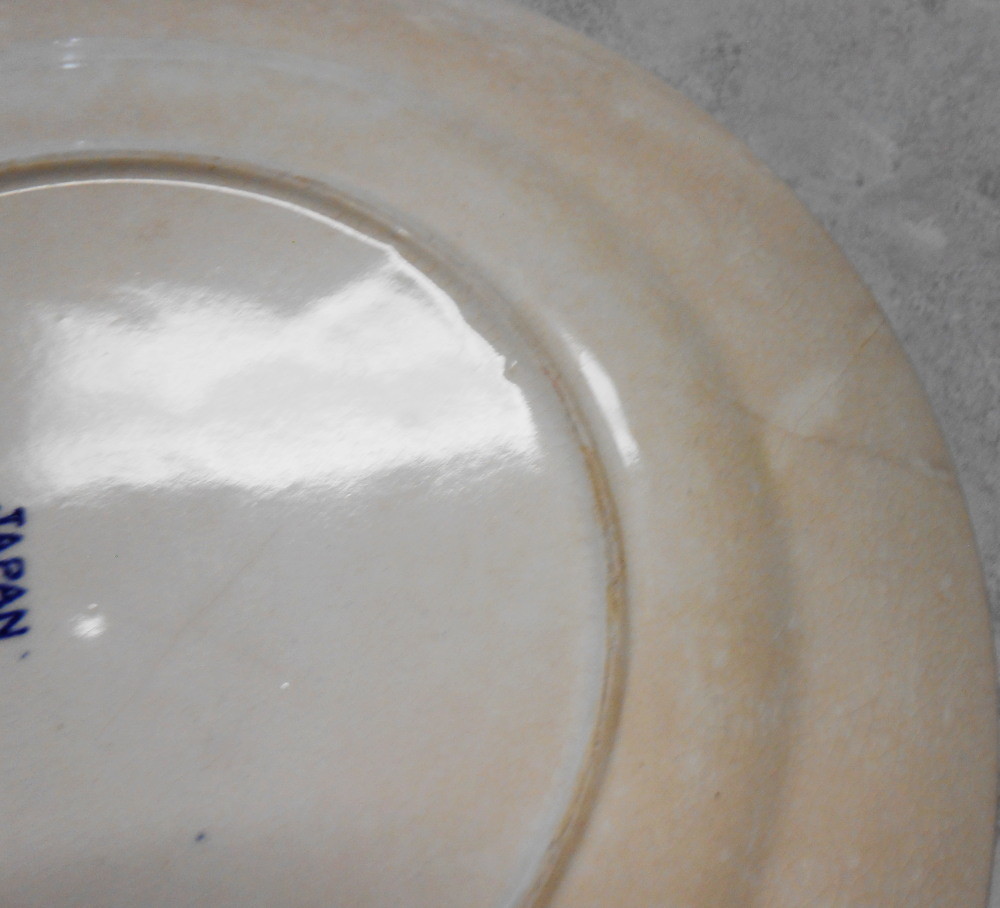 BLUE WILLOW PLATES MADE IN OCUPIED JAPAN & JAPAN 9 1/4” ROUND LOT OF 3