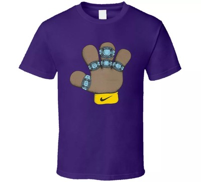 Kobe Puppet Hand 5Th Ring T-Shirt