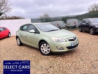 2011 Vauxhall Astra 1.6 16v Exclusiv Hatchback 5dr Petrol Auto Euro 5 (115 ps)