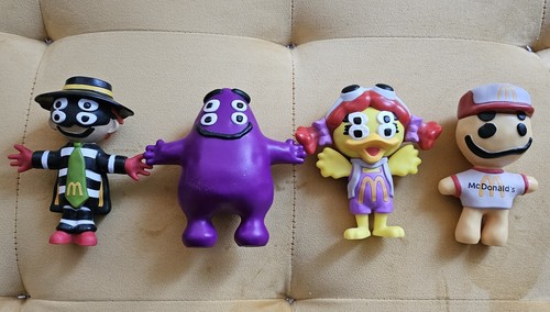 マクドナルド CPFM x McDonald's Set of 4 Plush $_12.JPG?set_id=880000500F