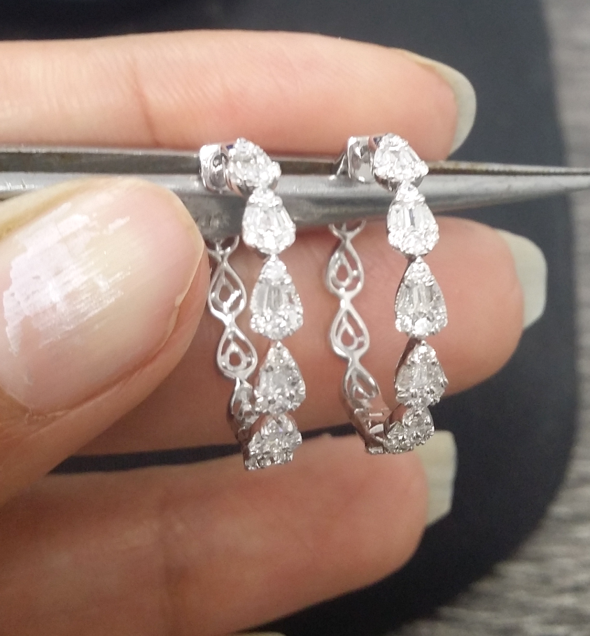 Pre-owned Handmade Deal 0.60 Carat Natural Baguettes Diamonds Hoops Huggies Earrings In 14k Gold In White