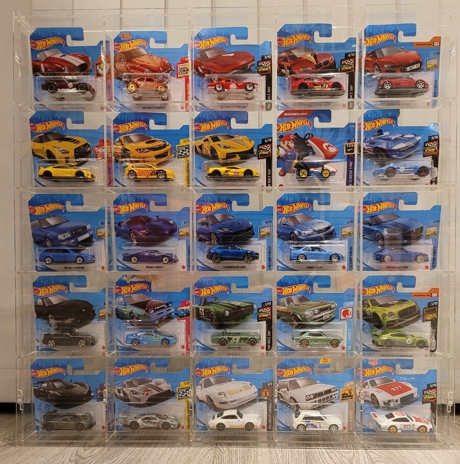 Hot Wheels カーケース 　当選品 1967 Hot Wheels Pop Up 12 Car Collector's Case & Log | eBay