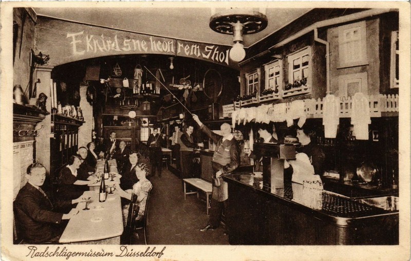 Cpa Ak Dusseldorf- Radschlagermuseum Germany (1002353)