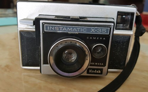 Vintage Kodak Instamatic X-35 Camera with Kodar Lens