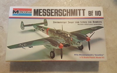 Vintage Monogram Messerschmitt Bf 110 Model Kit 172 in Scale 