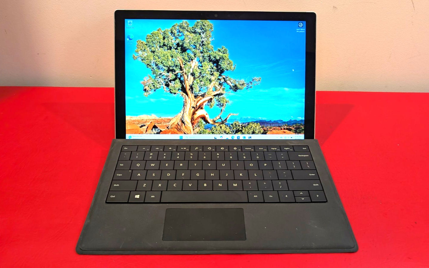 Microsoft Surface Pro 7+ i7-1165G7 16GB RAM 256GB SSD Win 11