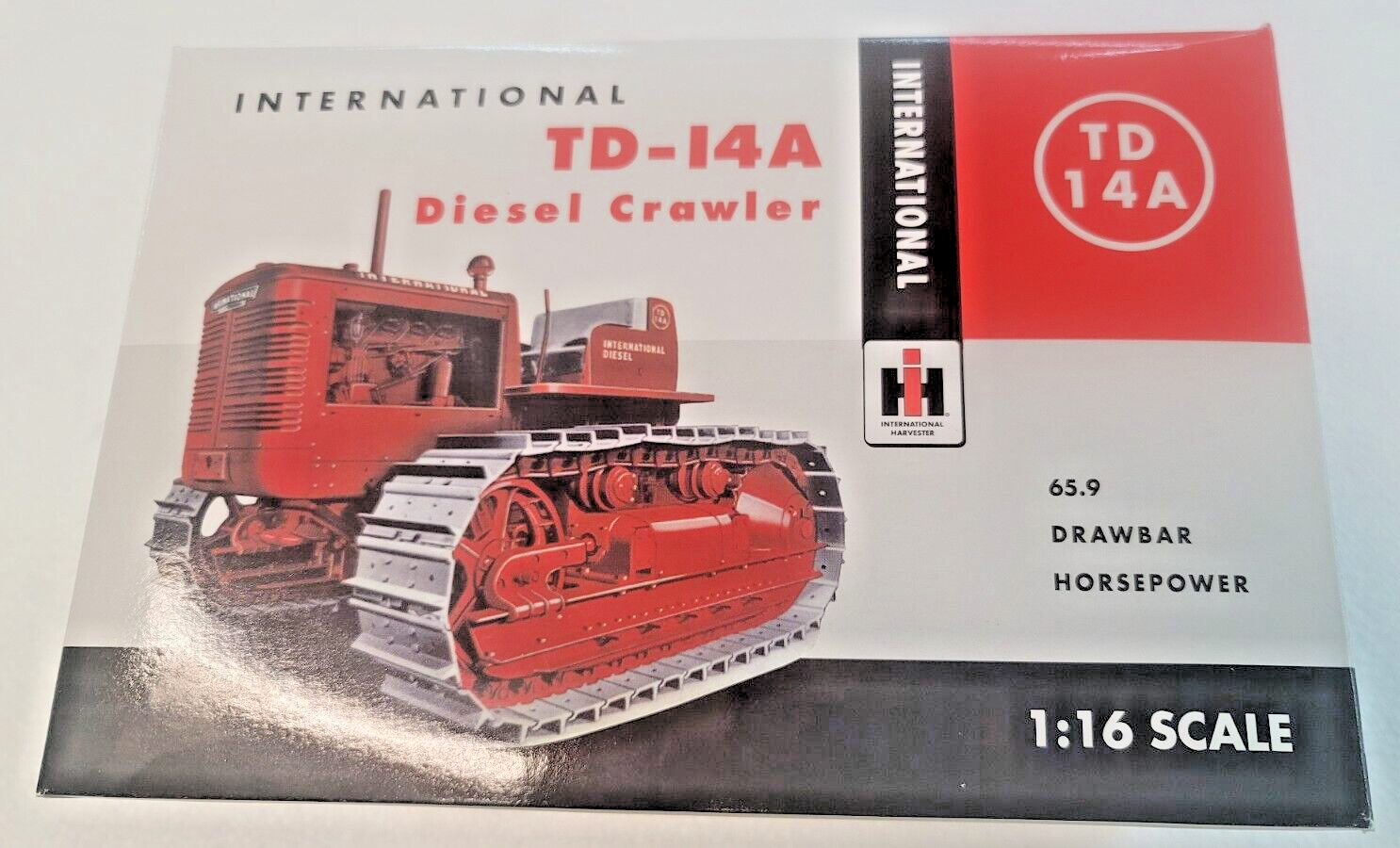 ❤︎。 International TD-14A Diesel Crawler 2002 National TTC Show W