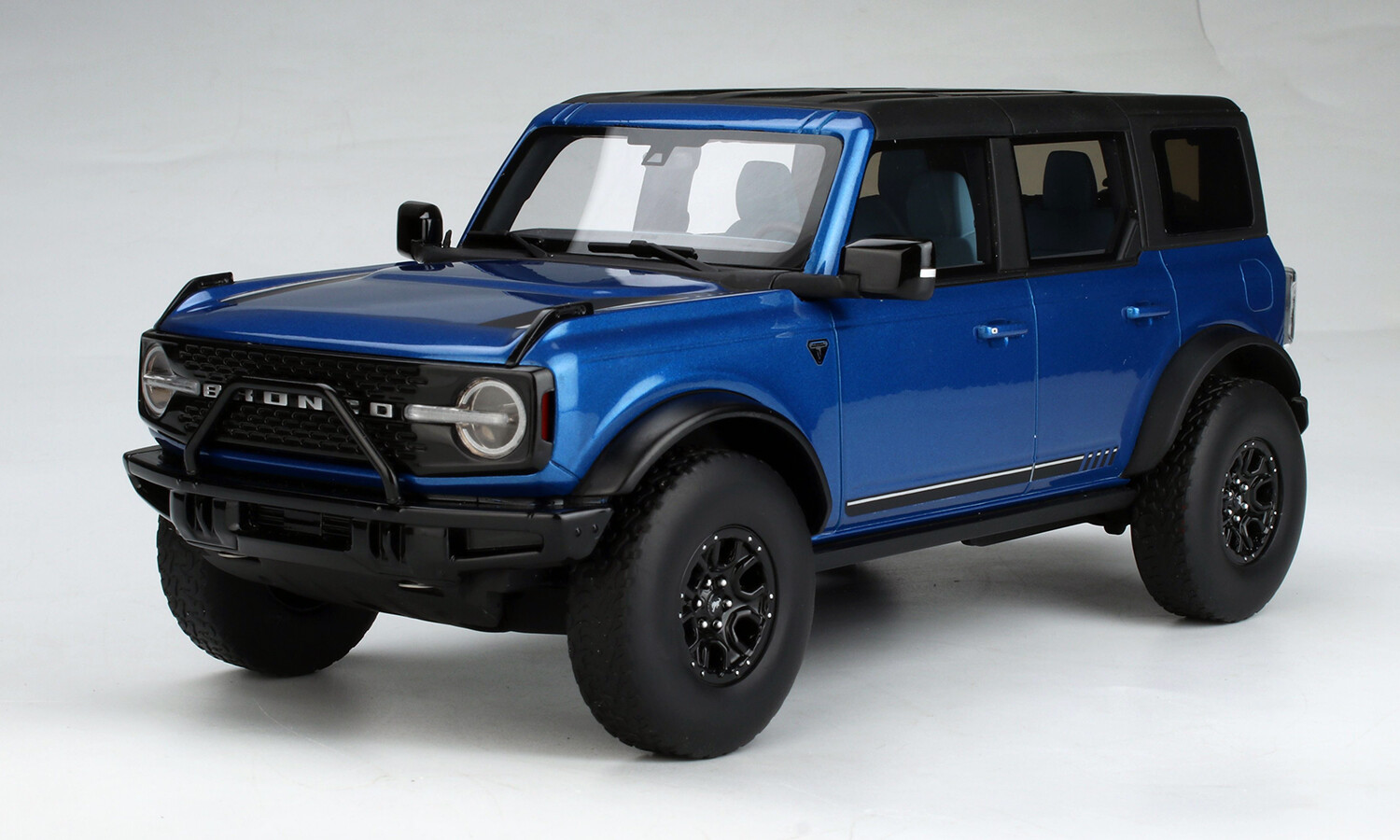 2021 FORD BRONCO LIGHTNING BLUE FIRST EDITION 1:18 GT SPIRIT