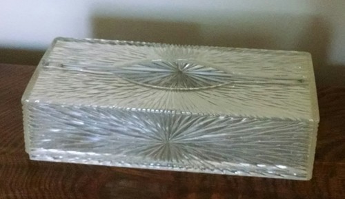 Celebrity Lucite Tissue Box Acrylic Starburst Hollywood Regency Mid Century MCM