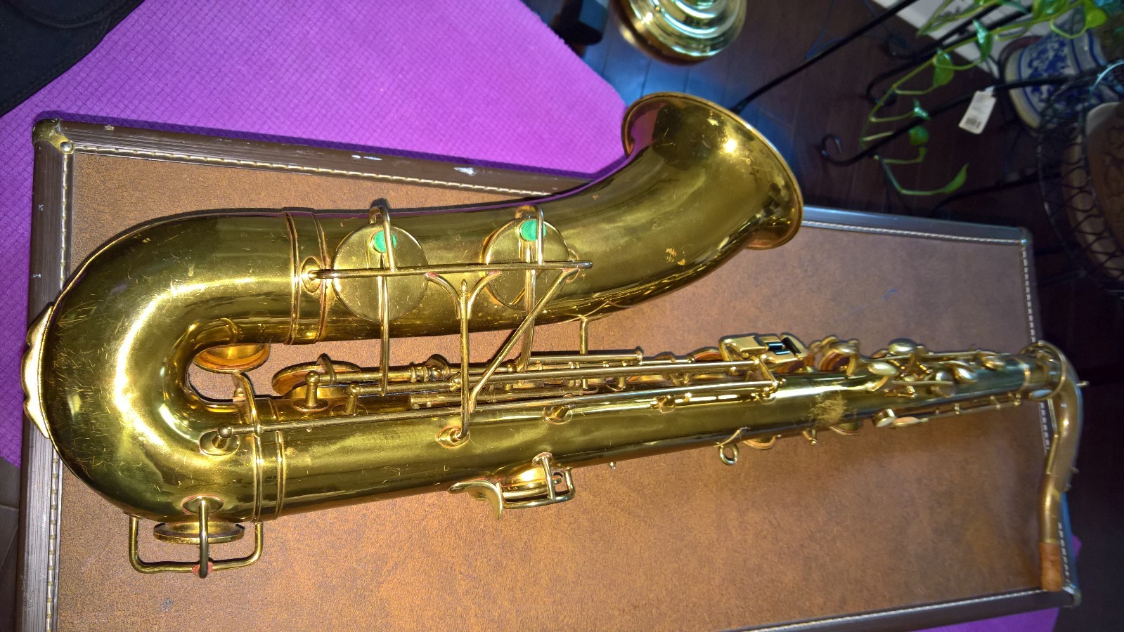 Tenor Saxophone Vintage Brass*****ELKHART INDIANA*****