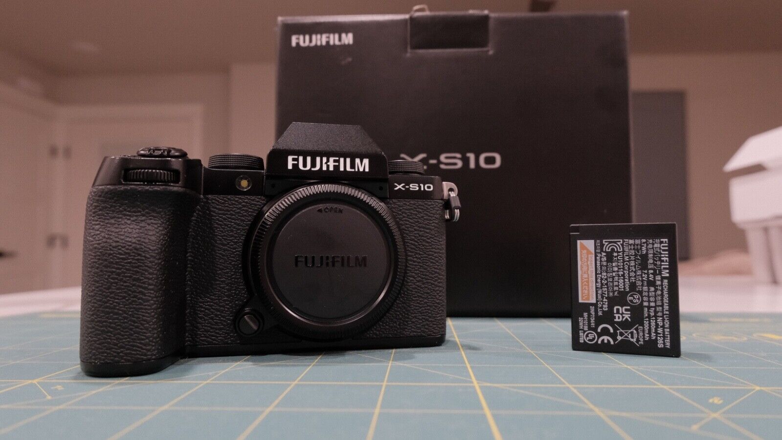 Fujifilm X-S10 26.1MP Mirrorless Camera (Body Only), Open Fujifilm X-S10 26.1MP Mirrorless Camera (Body Only), Open
