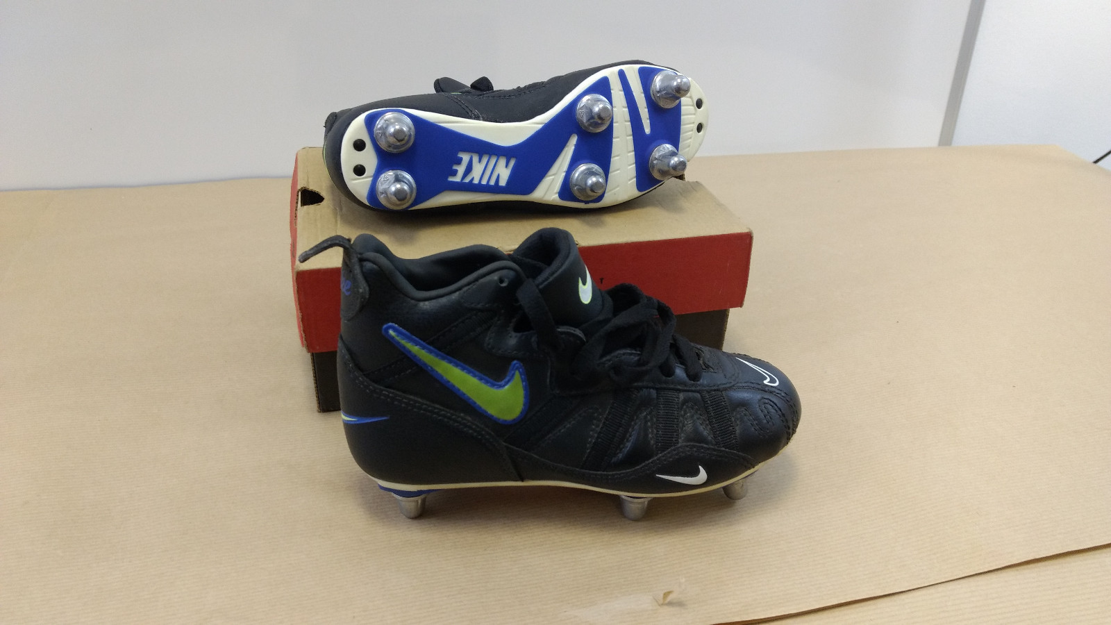 black nike rugby boots