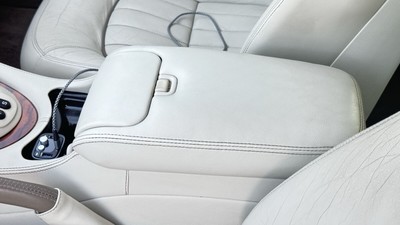 image 3 of interior