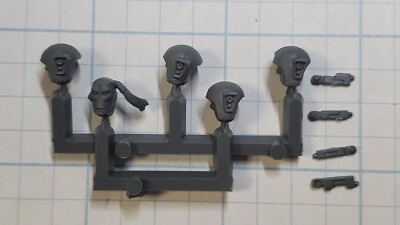 Warhammer 40k Tau Empire ARMORY Bits OOP Fire Warrior Bare & Helmet Heads w Comm