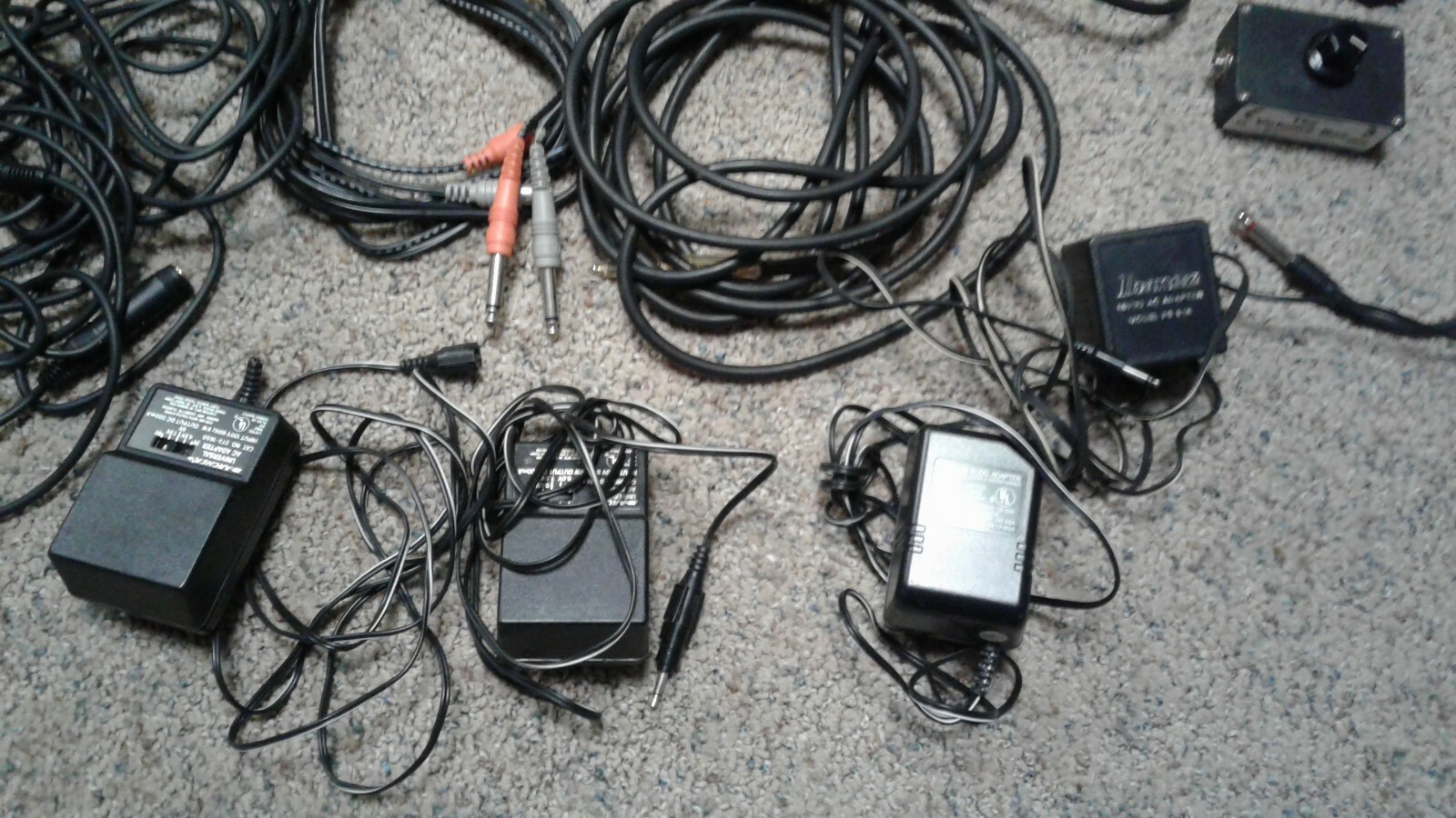 Large lot of Guitar, AMP, Speaker Cable Cords , power supplies misc stuff