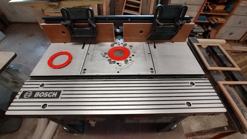 Bosch RA1181 Benchtop Router Table