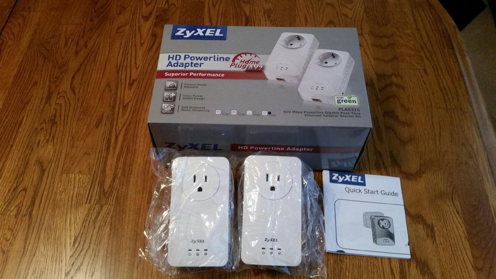 Zyxel PLA5215 Kit 600 Mbps Two Powerline Gigabit Adapters w/ Outlet Pass Through