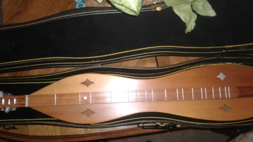 Folkcraft Instruments Dulcimer W/ Hard Case Made On 2/25/85 In Winstead, Ct