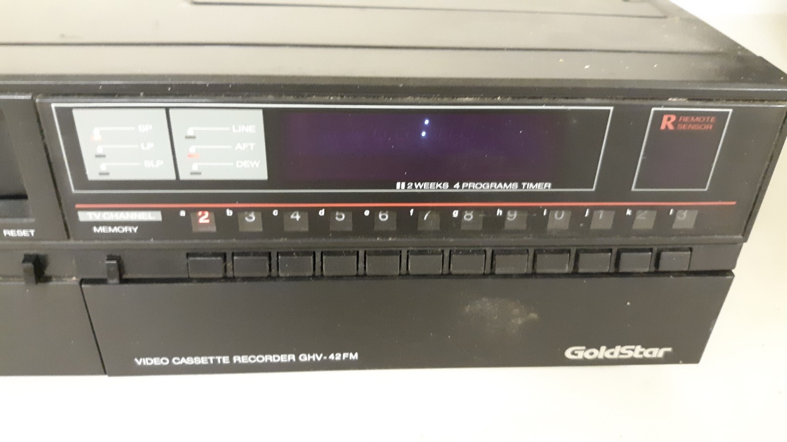 Vintage Goldstar VHS Player model GHV-42FM front loading video cassette recorder