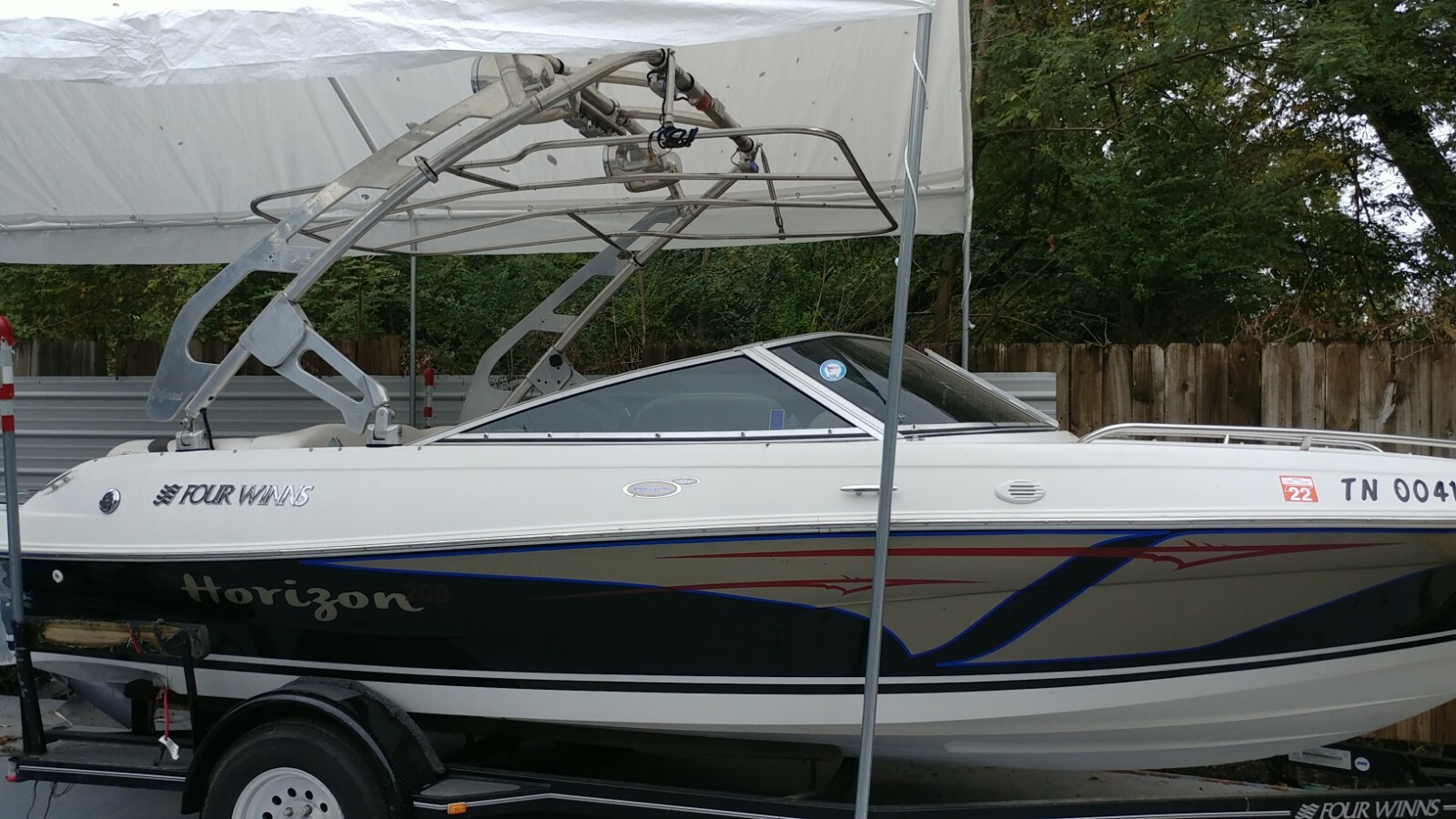 2003 Four Winns 200 Horizon w/ Trailer & Motorized Trailer Dolly