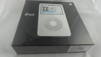 Apple iPod 30GB ホワイト A1136 Apple iPod Classic A1136 30 GB Video - 5th Generation