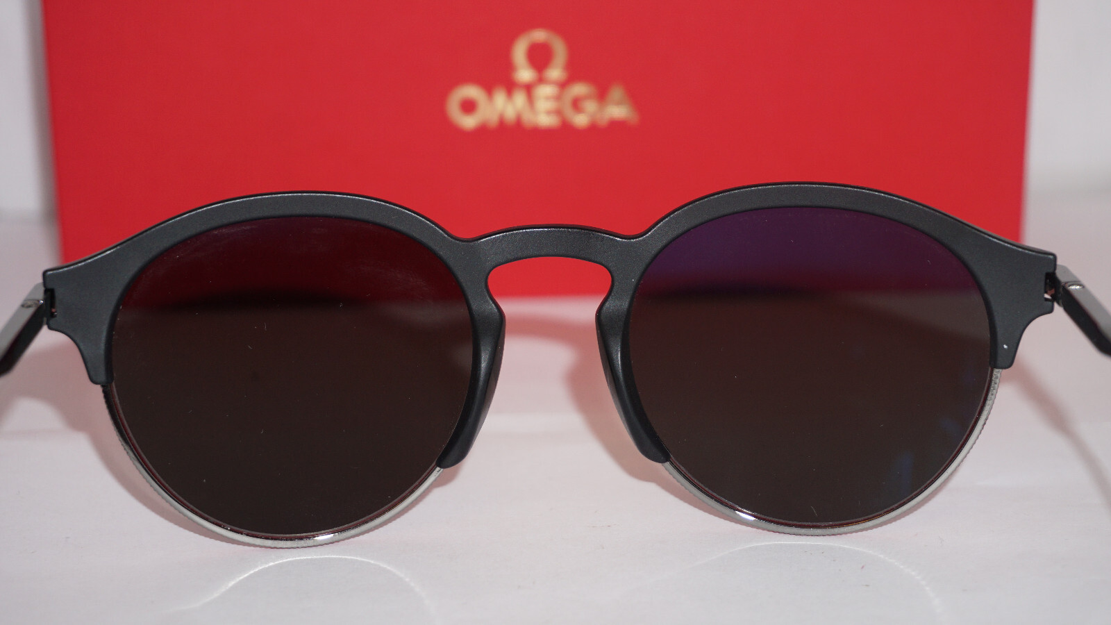 Pre-owned Omega Sunglasses Black Gunmetal Red Round Grey Polar Om0014-h 05d 53 21 145 In Grey Polarized
