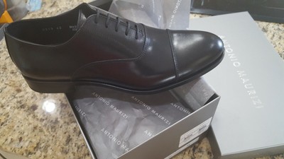 Barneys New York Brand New Italian Leather Dress Shoes   Black   Size 9