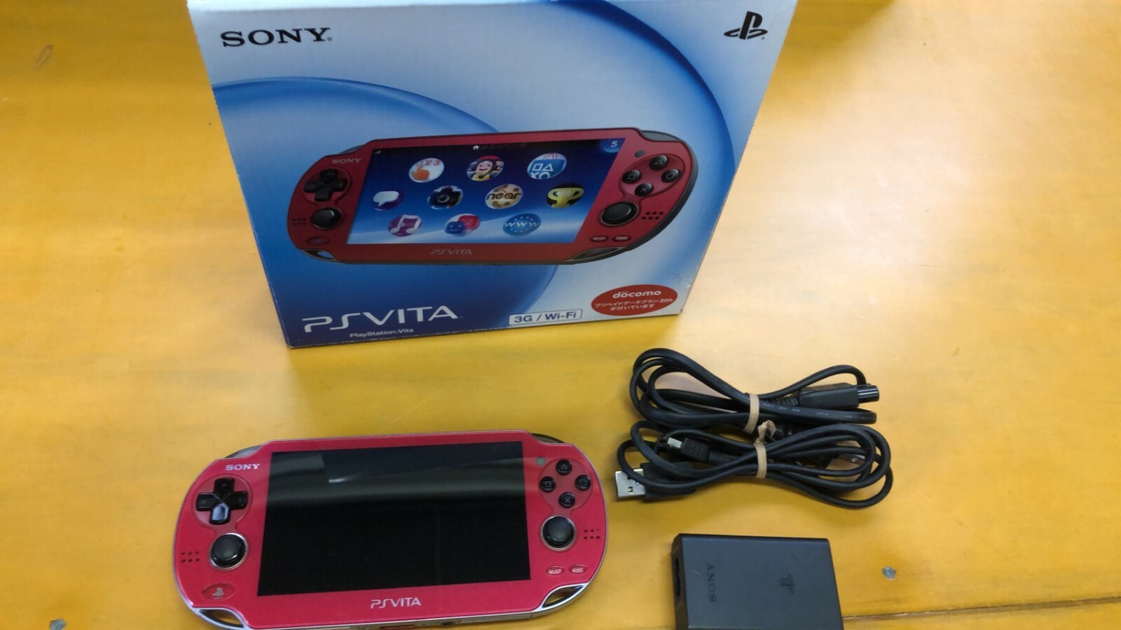 PS Vita PCH-1100 AB03 Red 3G / Wi-Fi Handheld Video Game