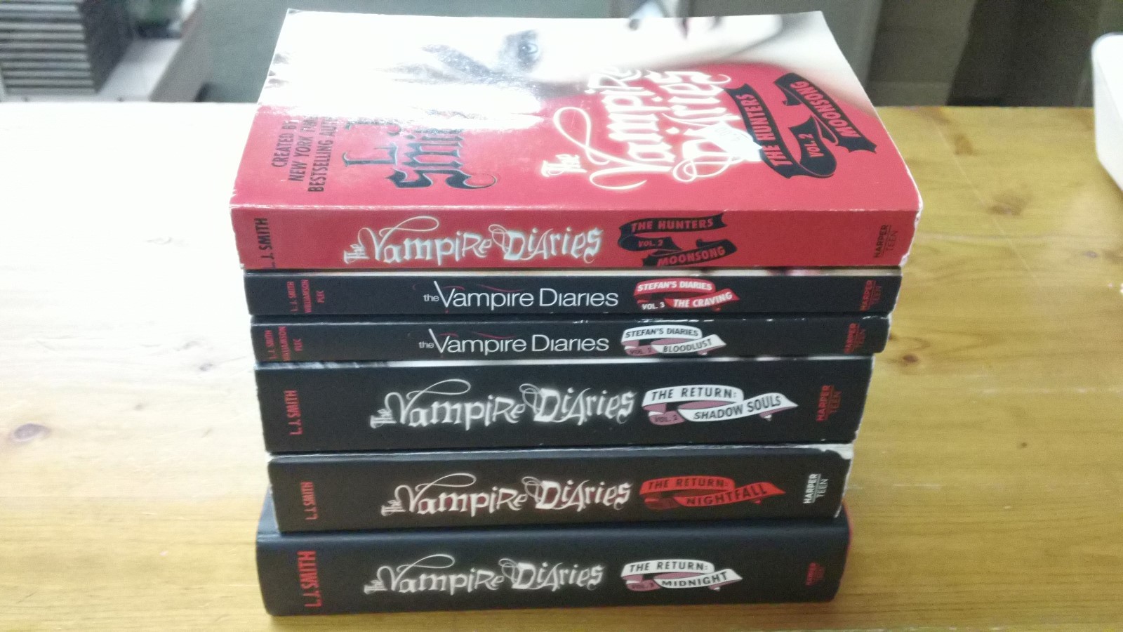 6-The Vampire Diaries Book Lot!! L.J.Smith!! Teen Fantasy!