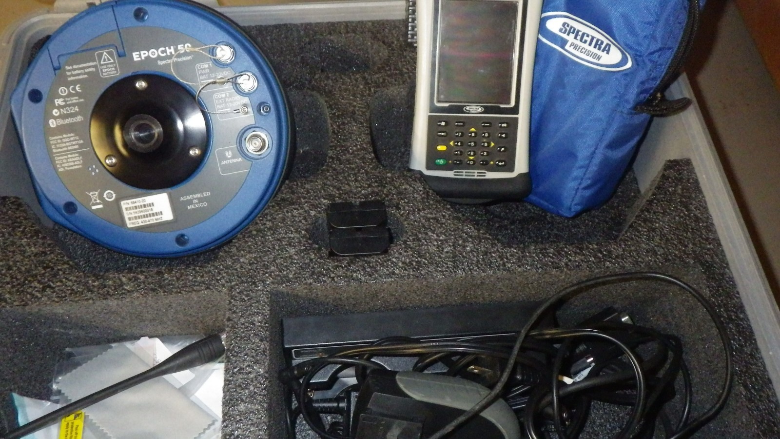 Epoch 50 Rover Receiver Antenna Nomad Data Collecter