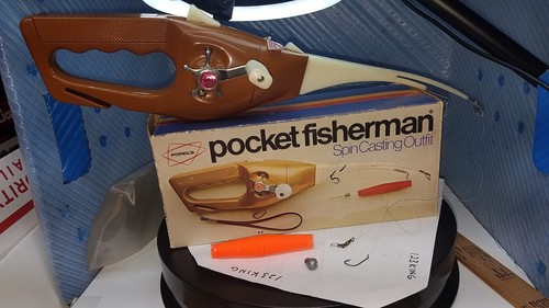 レトロ　pocketfisherman 　made in　USA　1972 vintage popeil pocket fisherman 1972 spin casting outfit in