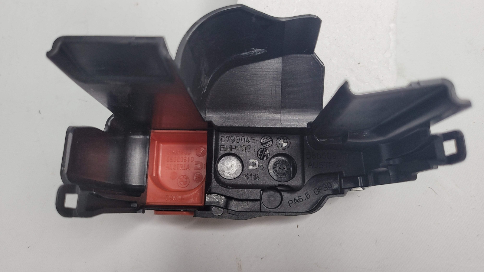 0 Bmw FUSE RELAY BATTERY JUNCTION BOX UPPER COVER OEM 8793045 M3 G80 image 4