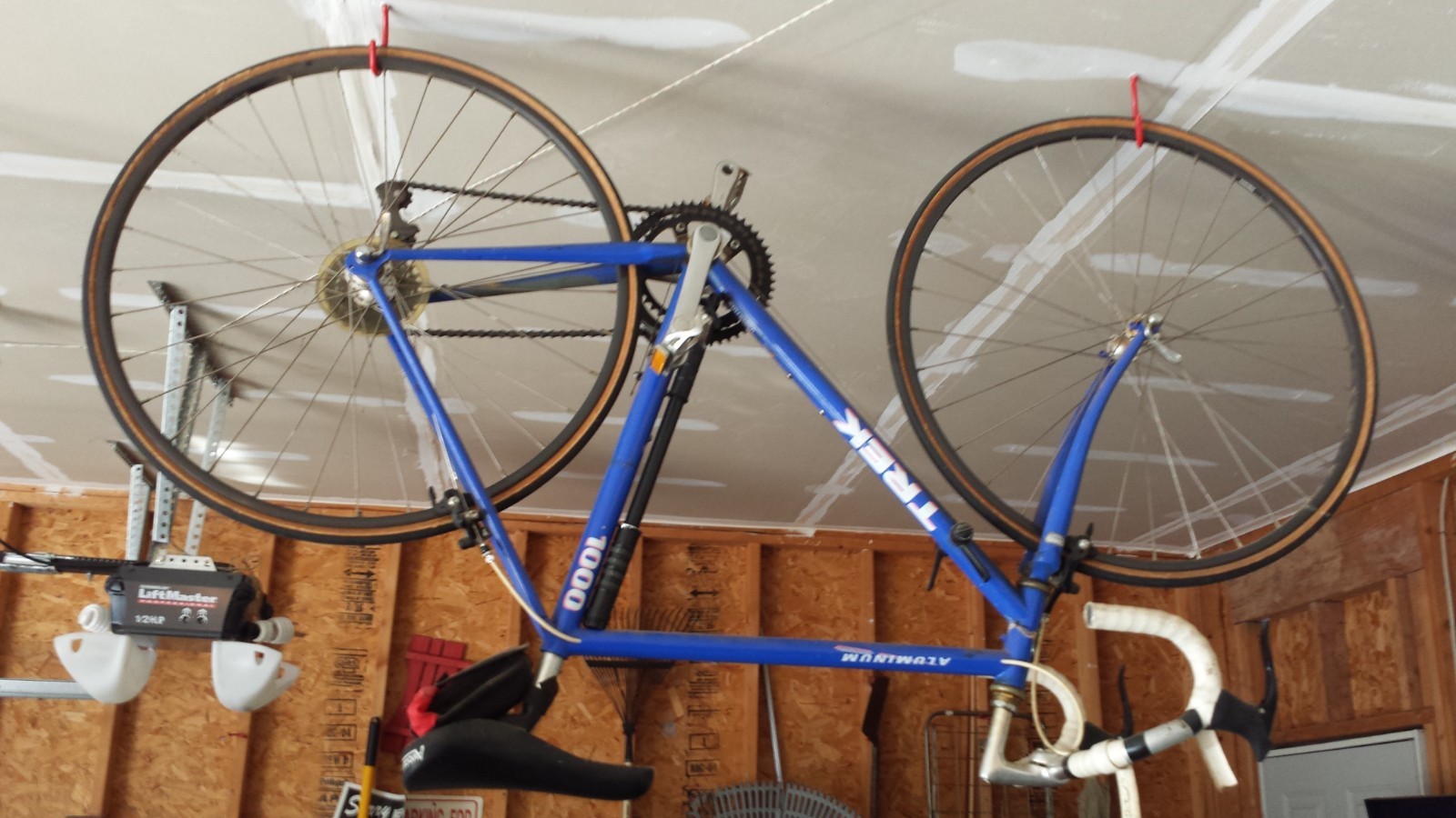 Trek 1000 Racing Bike 22 inch frame - great condition