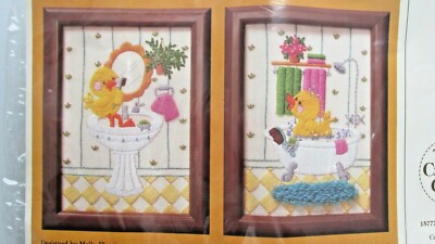 1985 BATH TIME Crewel Kit set Yellow Duckies frames CREATIVE CIRCLE #0234 NOS