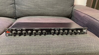 DBX 266XL Stereo Compressor / Limiter