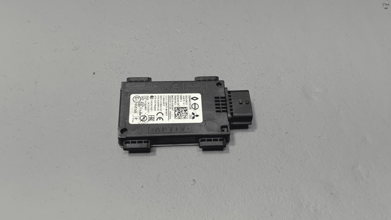 Used 2021 - 2023 Nissan Rogue Rear Left Or Right Blind Spot Radar Module Sensor OEM