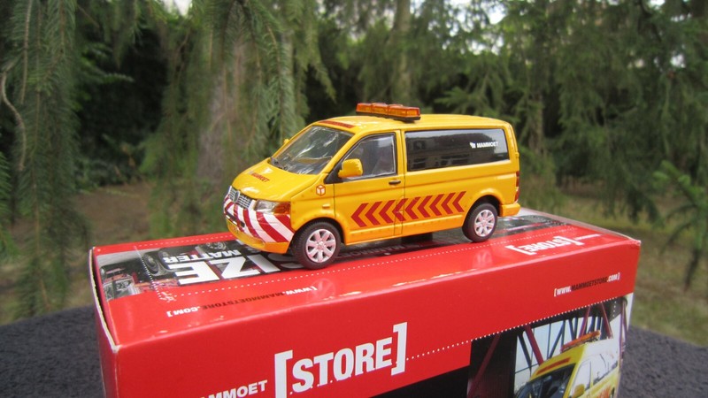 Wsi Mammoet 9998 Conrad Nzg Imc Ycc Twh Vw Transporter Escort Van Mint Box