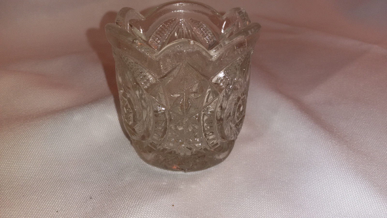 Vintage snowflake and diamond design toothpick holder # 3590