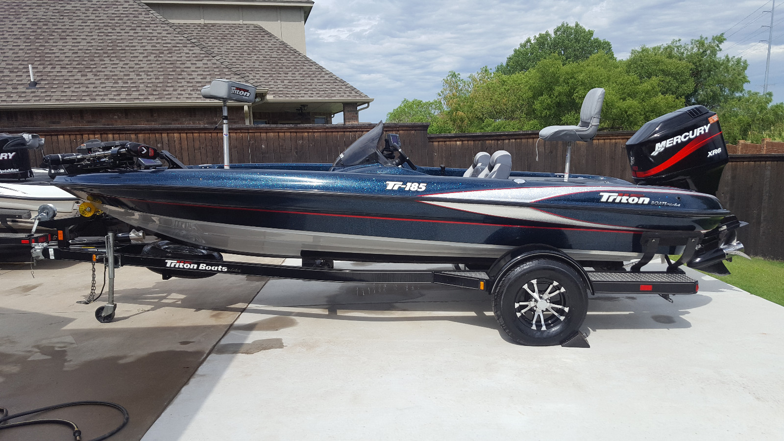 2005 Triton TR185 Dual Console Bass Boat w/150 Mercury 150hp OB Nice !!