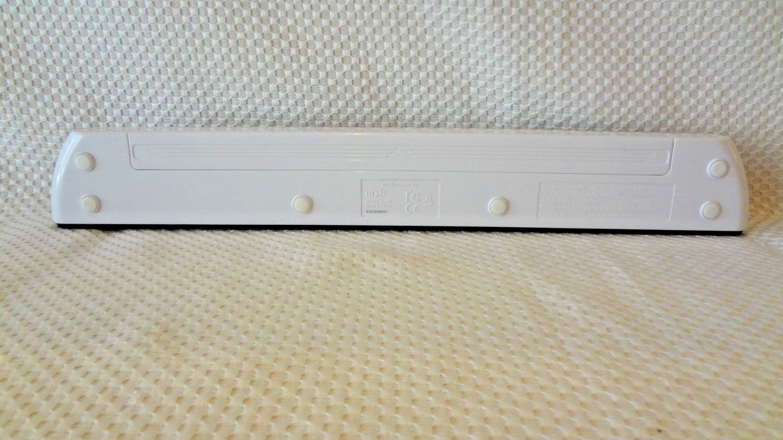 GENUINE NINTENDO Wii WIRELSS ULTRA SENSOR BAR 091002 - WHITE