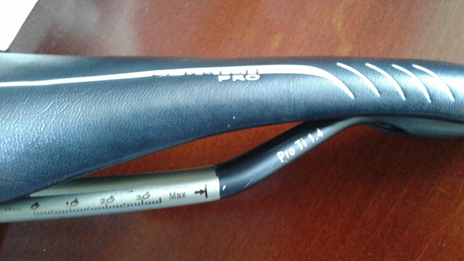 Prologo Scratch Pro Bike Saddle, Very Light And Ergonomic 275mm X 13cm 270 Gram￼