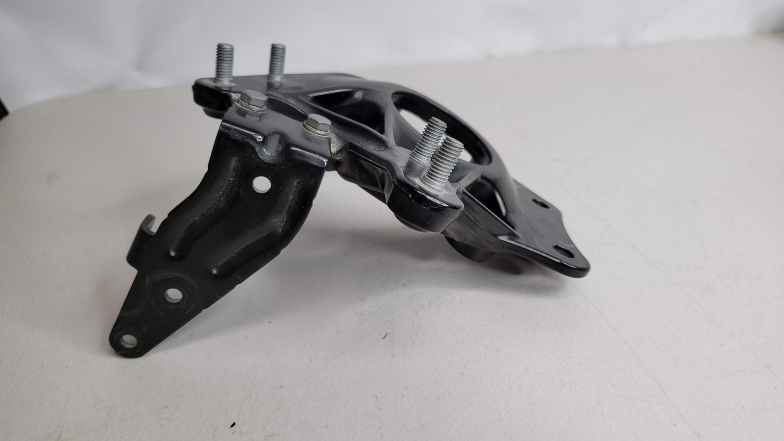 0 Bmw G80 G82 G83 M3 M4 Strut Tower Brace Mount Right 8076674 image 3