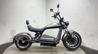 Lugi HL 6.0s STINGRAY BUMBLEBEE RIDE AT 16 ELECTRIC CRUISER